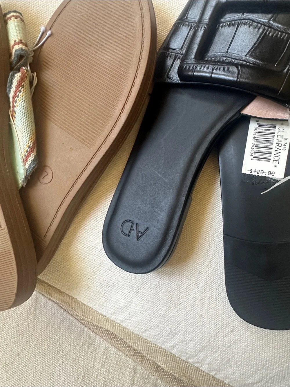 Cute New Sandals AD and Universal size 7
